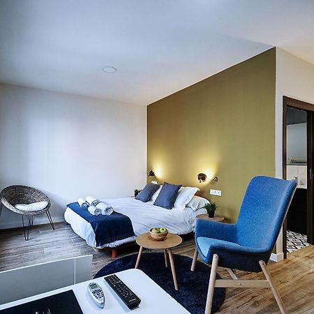 Apartamentos Al-Qazeres Luxury La Concepcion Caces Екстериор снимка