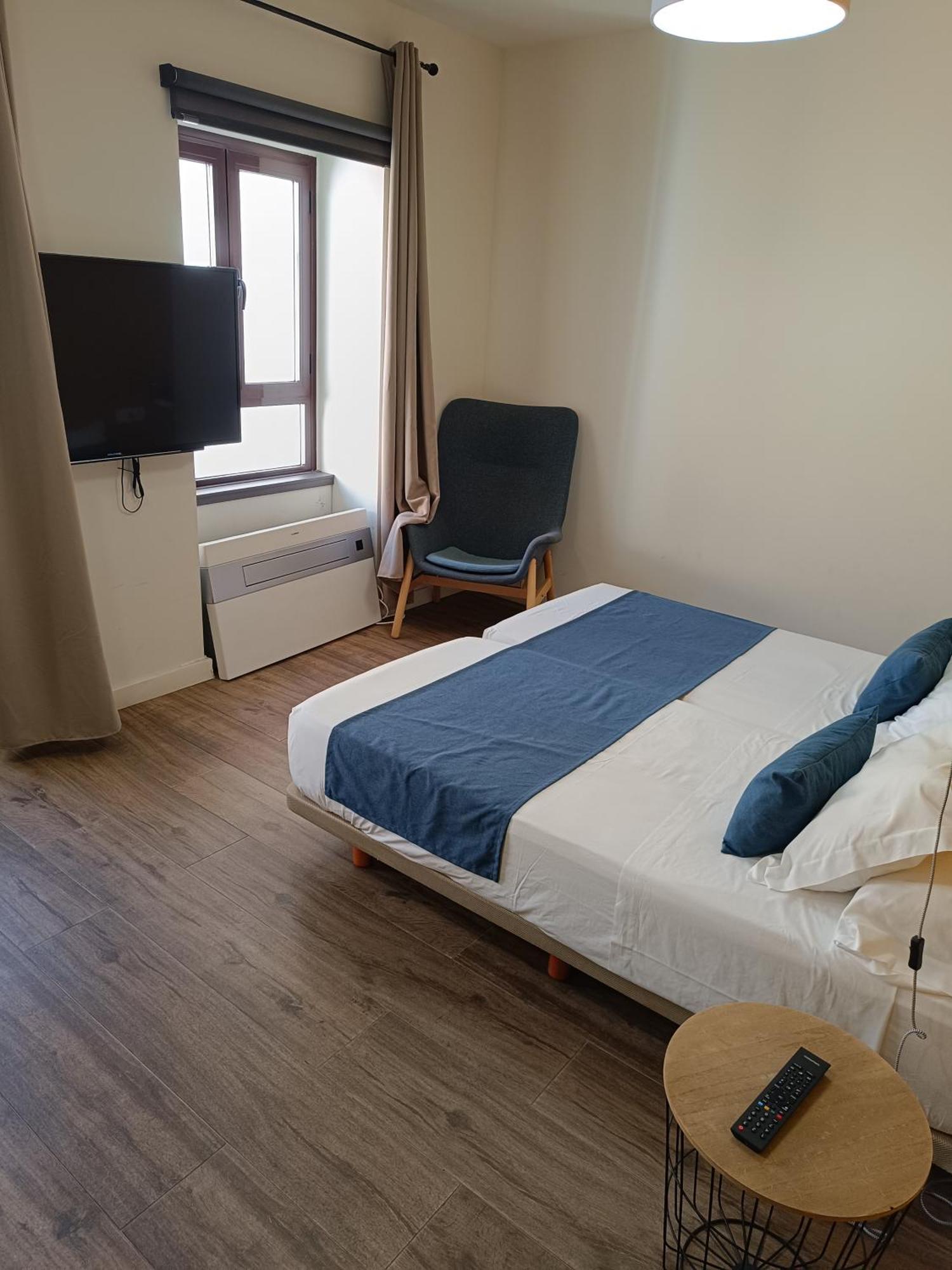 Apartamentos Al-Qazeres Luxury La Concepcion Caces Екстериор снимка
