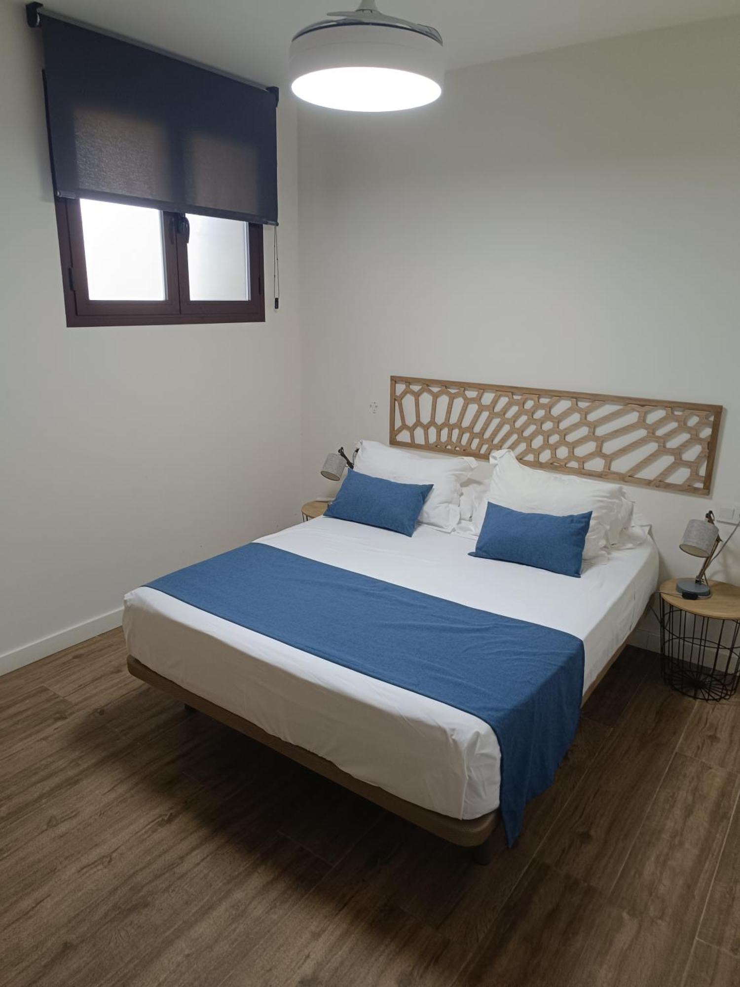 Apartamentos Al-Qazeres Luxury La Concepcion Caces Екстериор снимка