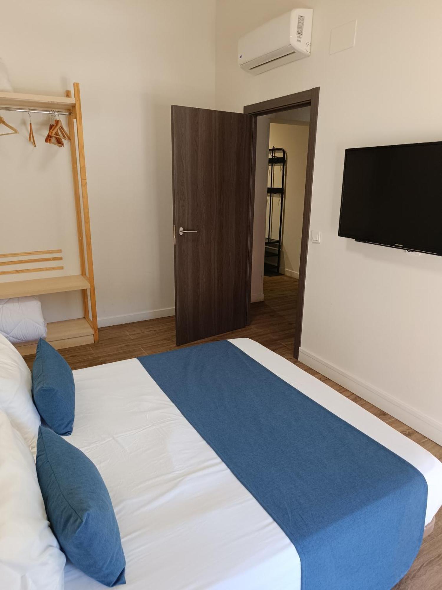 Apartamentos Al-Qazeres Luxury La Concepcion Caces Екстериор снимка