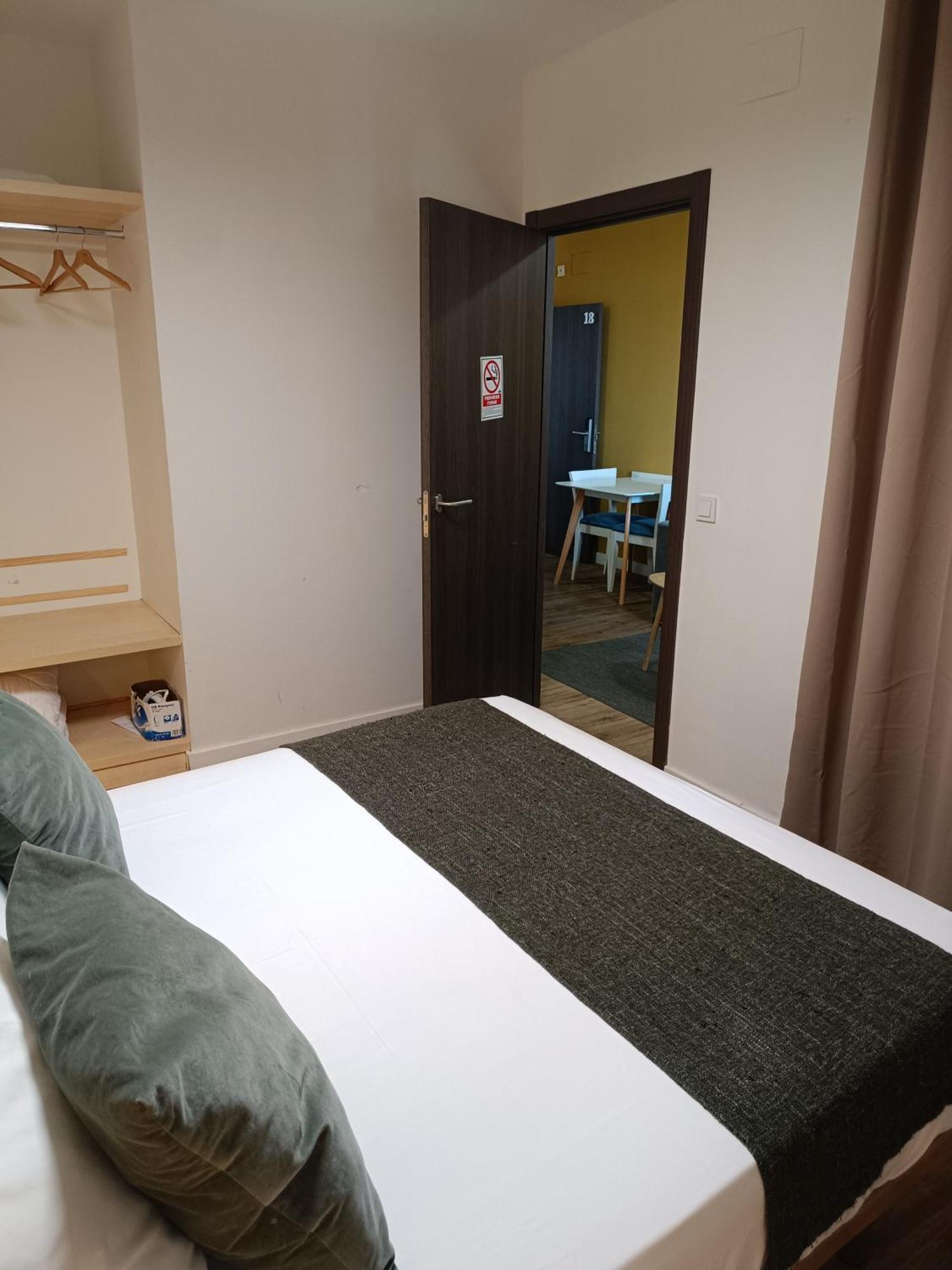 Apartamentos Al-Qazeres Luxury La Concepcion Caces Екстериор снимка