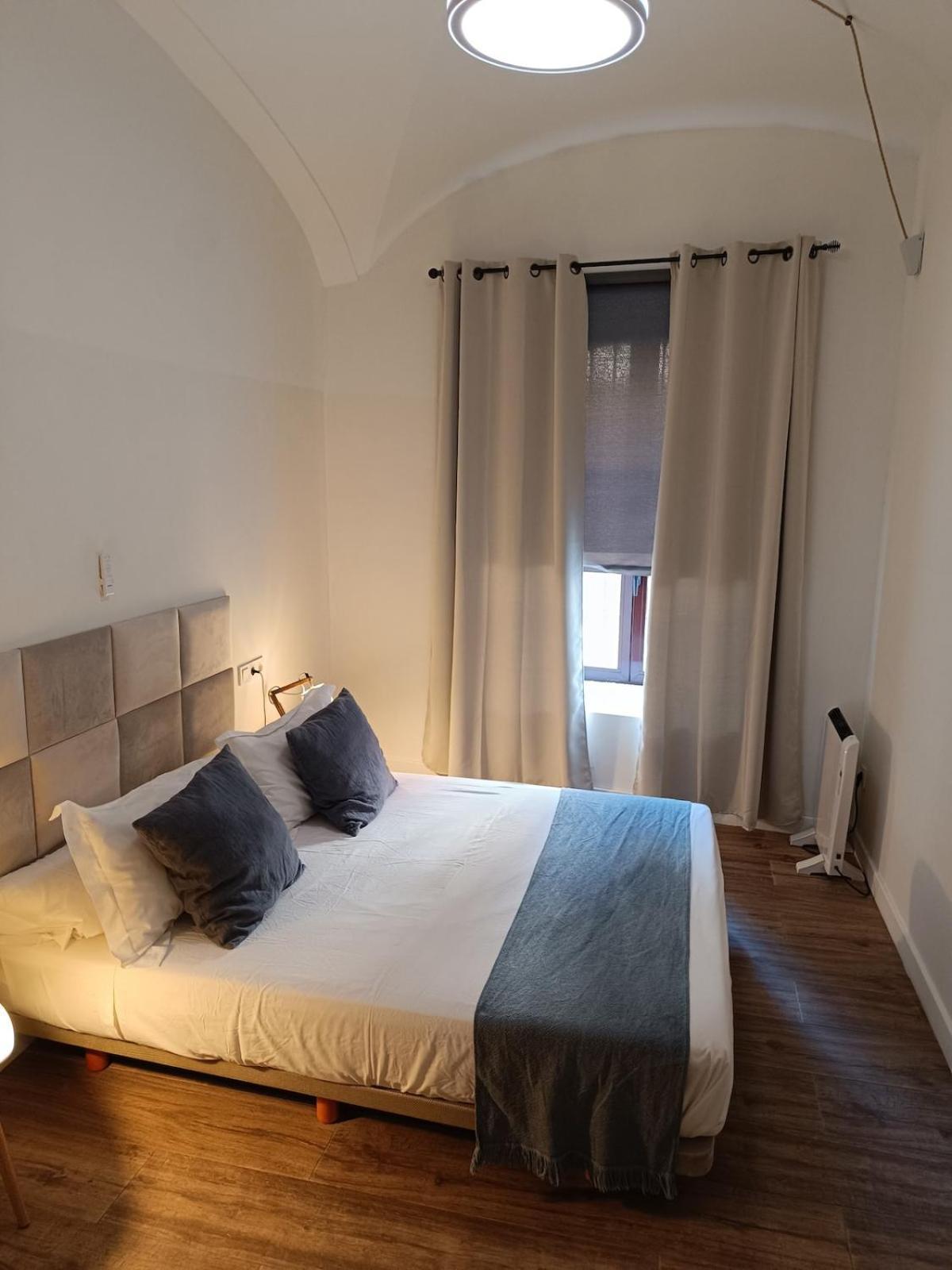 Apartamentos Al-Qazeres Luxury La Concepcion Caces Екстериор снимка