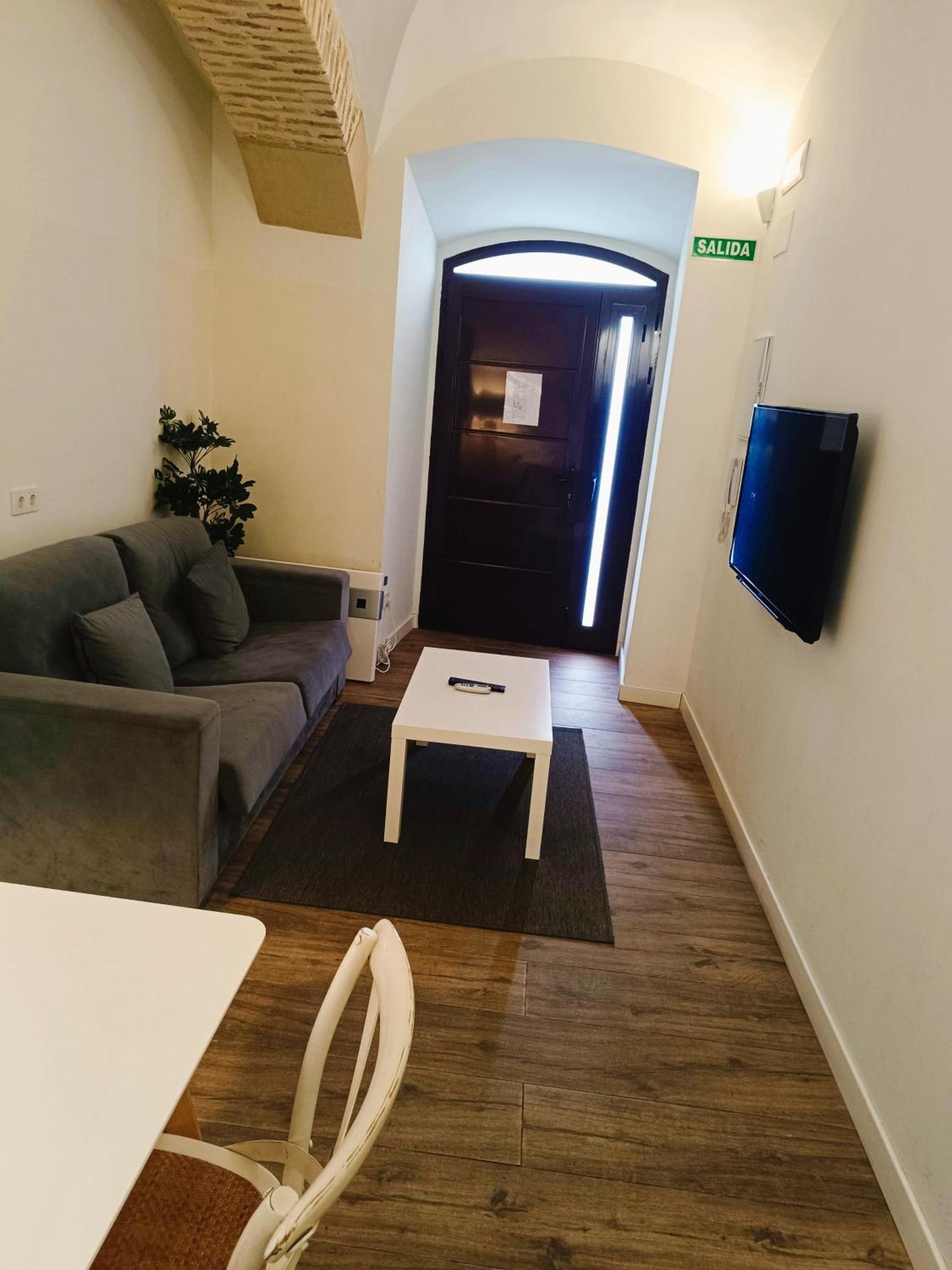 Apartamentos Al-Qazeres Luxury La Concepcion Caces Екстериор снимка
