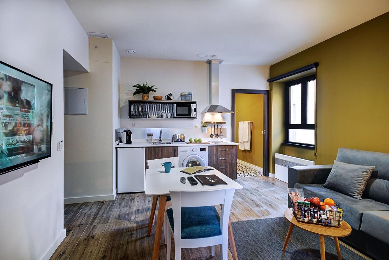 Apartamentos Al-Qazeres Luxury La Concepcion Caces Екстериор снимка